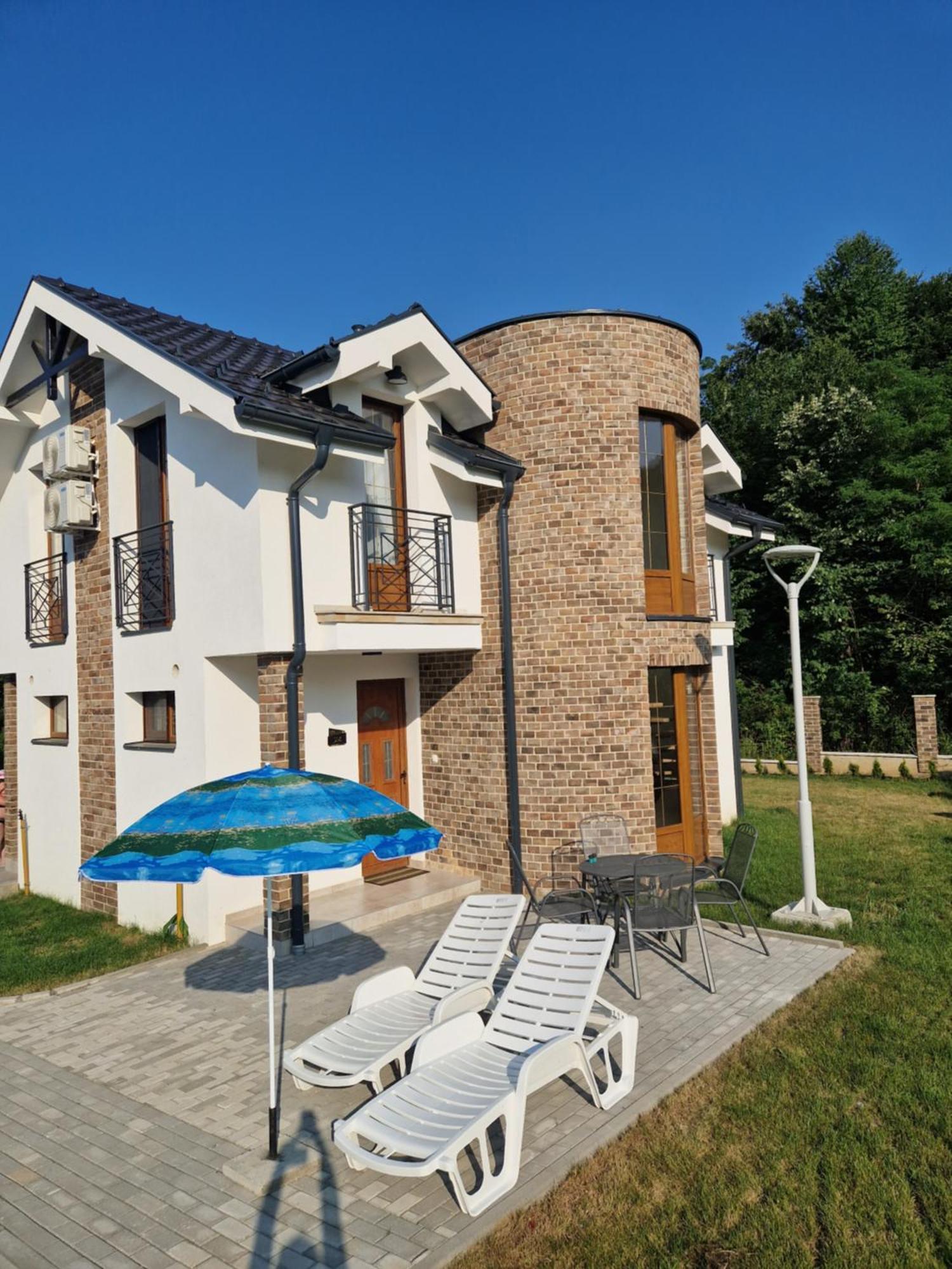 Crown House Aparthotel Vrnjačka Banja Εξωτερικό φωτογραφία