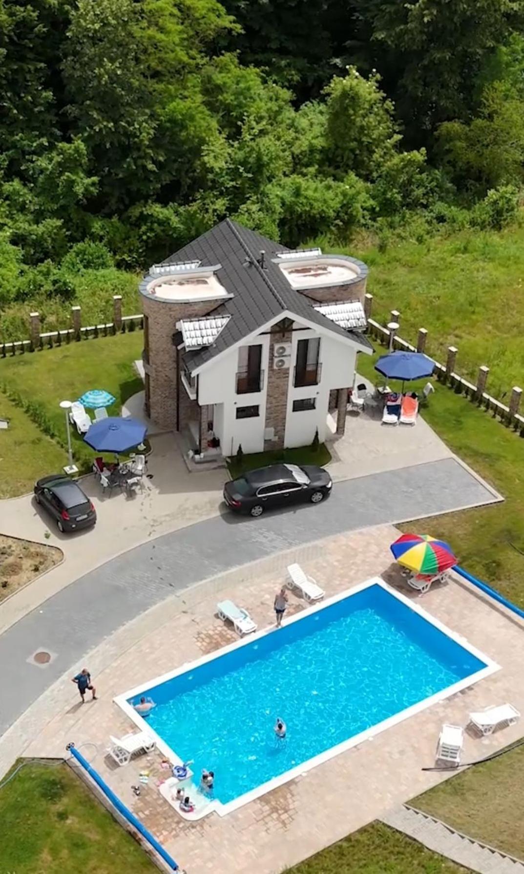 Crown House Aparthotel Vrnjačka Banja Εξωτερικό φωτογραφία
